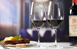 葡萄酒為什么會酸澀 葡萄酒苦酸澀很難喝正常嗎